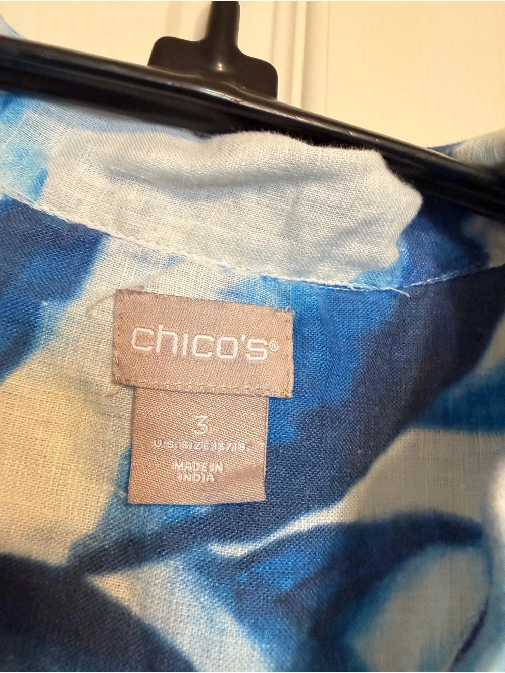 Chico’s Lightweight Linen-Blend Tunic with Blue Watercolor Leaf Print - Picture 2 of 3